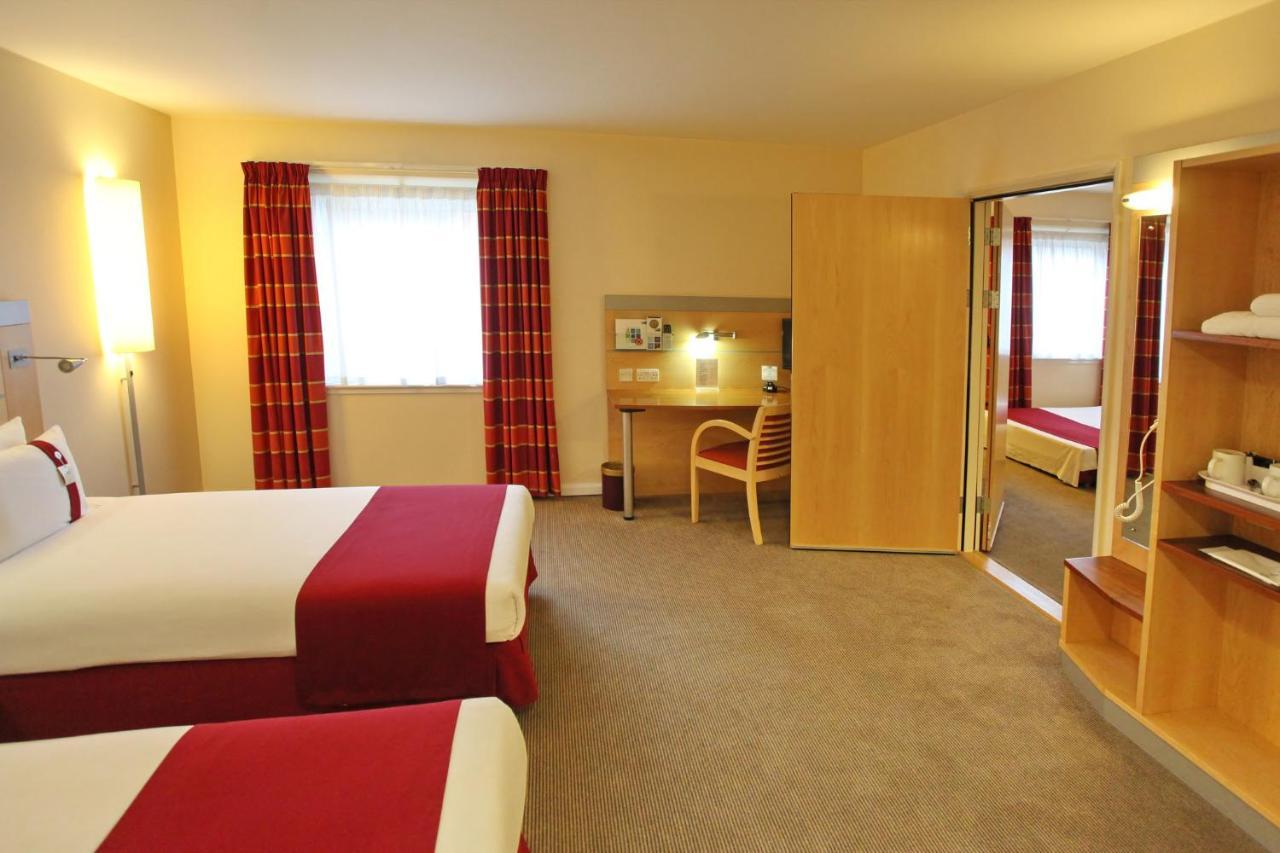 Holiday Inn Express Birmingham Redditch By Ihg Exterior photo